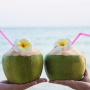 Hati-Hati, Ini 5 Efek Samping Berlebihan Minum Air Kelapa Muda
