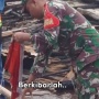 Viral Video Prajurit TNI Selamatkan Bendera Mera Putih Saat Kebakaran Hanguskan Puluhan Ruko di Pinyuh