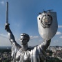 Ukraina Bongkar Lambang Palu Arit di Monumen Ibu Pertiwi
