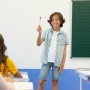 Anak Pemalu? Ini 6 Tips Melatih Berani Public Speaking Sejak Dini
