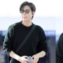 Inspirasi 5 OOTD Sweater Pria ala Lee Min Ho, Kasual Tapi Mencuri Perhatian