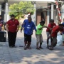 Serunya Para ODGJ Liponsos Keputih Surabaya Ikut Lomba Kemerdekaan RI