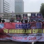 Tuntut Cabut Omnibus Law, Massa Buruh Mulai Gelar Aksi Menuju Kantor ILO