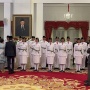 Jokowi Kukuhkan 76 Anggota Paskibraka di Istana Negara