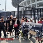 Tak Bisa Masuk Stadion GBK, Pak Midun Pesepeda Malang-Jakarta Susun Ulang Strategi