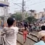 Jelang Penurunan Bendera Pusaka di Istana, Tawuran Antarwarga Pecah di Pasar Gaplok