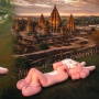 Patung Raksasa Kaws di Candi Prambanan, Ini Penampakannya