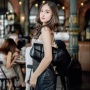 5 Potret Cantik Laura Moane Jadi Supporter Al Ghazali Tanding Sepak Bola