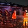Breaking News! Kebakaran Hanguskan 7 Rumah di Jakasampurna, Warga Pontang Panting Selamatkan Diri