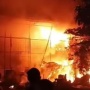 Satu Gudang Ekspedisi di Kalideres Terbakar Hebat, Lima Mobil Damkar Dikerahkan