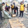 Polisi Kembali Gerebek Kampung Bahari, Belasan Senjata Tajam dan Bong Sabu Ditemukan di Gubuk Apotek