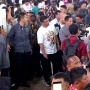 Ini Sosok Emak-Emak Nekat Pelempar Sandal ke Jokowi, Pernah Ungkap Kasus Pungli