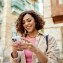 Selalu Update, Ini 4 Zodiak yang Tidak Bisa Lepas dari Ponsel Mereka