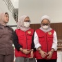Pakai Rompi Tahanan, Rihana-Rihani Penipu Reseller iPhone Dilimpahkan ke Kejari Tangsel