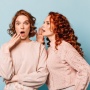 Dari Curhat Keluarga Sampai Isu Mental Health: Kenapa Gen Z Hobi 'Oversharing' di Medsos?
