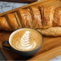 Bakerzin Hadirkan Giant Croissant, Hidangan Raksasa yang Lezat dan Menggoda
