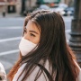 Polusi Udara dan Sinar Matahari Bisa Rusak Kulit Hingga Lapisan DNA, Pakai Sunscreen Biasa Gak Cukup!