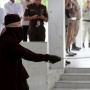 Langgar Syariat, Dua Warga Aceh Dihukum Cambuk