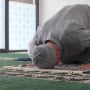 Bacaan Sholat 5 Waktu dari Niat sampai Salam