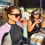 Nathalie Holscher Minum Pakai Tangan Kiri di Beach Club, Bagaimana Hukumnya dalam Islam?