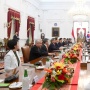 Jokowi dan Presiden Korsel Sepakat Tingkatkan Kerja Sama Ekosistem Industri Kendaraan Listrik