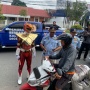 Dishub Samarinda Tertibkan Parkir Liar Pakai Cara Sewa Cosplay Power Ranger