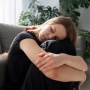 5 Tips Mengatasi Homesick agar Tidak Merasa Kesepian, Cocok untuk Anak Rantauan!