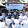 Nelayan di Tanjung Bayang Diedukasi Pemuda Pesisir Makassar Cara Penanganan Limbah Plastik