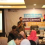 AXA Mandiri Kenalkan Layanan Cek Kesehatan Online hingga Literasi Keuangan di Padang