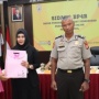 Viral, Kisah Cinta Mbah Panut Polisi Tertua dengan Rany: Diwarnai CLBK dan LDR