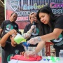 Komunitas Warteg Latih Emak-emak Jaktim Buat Sabun Cuci Piring Demi Tumbuhkan Geliat Ekonomi