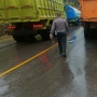 Truk Tronton Tabrak Mobil dan Motor di Jalur Padang-Solok, Satu Tewas dan Seorang Kritis