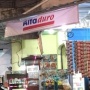 Alfamart versus Alfaduro, Duel Toko Kelontong Melawan Supermarket Modern