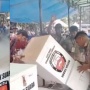 Detik-detik Kotak Suara Pilkades Tangerang Keluarkan Asap, 4 Surat Suara Terbakar
