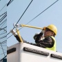 Wali Kota Depok Turun Tangan Potong Kabel Semrawut, Warganet: Pencitraan
