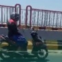 Viral Aksi Pengendara Motor 'Gaib' Terekam di Jembatan Suramadu
