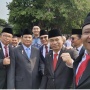 Diserang Isu Cekik-Tampar, Prabowo dan Wamentan Malah Asyik Foto Bareng