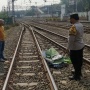 Pria Tanpa Identitas Tewas Ditabrak Kereta di Matraman, Korban Sempat Terseret 20 Meter