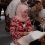 Wury Maruf Amin Mencanting dalam Hari Batik Nasional 2023