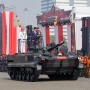 Momen Jokowi Naik Tank Amfibi saat Upacara HUT ke-78 TNI
