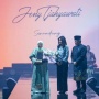 Desainer Jeny Tjahyawati Angkat Wastra Indonesia Dalam Koleksi Bertajuk 'Senandung'