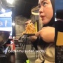 Lagi Asik Makan, Perempuan Ini Malah Kena Body Shaming