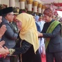 Di Akhir Masa Jabatan Gubernur Jatim, Khofifah Menahan Isak Tangis Pamit ke Masyarakat