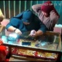 Viral Dua Emak-emak Kompak Curi Kalung Emas di Lamongan, Aksinya Terekam CCTV