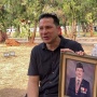 Sang Ayah Dimakamkan Sebagai Pejuang Kemerdekaan RI, Ari Wibowo: Ini Kebanggaan Papa