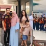 Pakai Seragam Pemuda Pancasila, Ikram Rosadi Tampil Gagah Temui Ibunda Larissa Chou