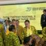 Diusung Golkar Jadi Cawapres Prabowo, Gibran Cium Tangan Akbar Tanjung Hingga Aburizal Bakrie