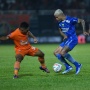 Diwarnai Gol Bunuh Diri, Persib Bandung Sukses Curi Poin di Markas Borneo FC