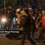 Detik-detik Warga Hancurkan Motor Pembalap Liar di Ponorogo