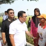 Kejar Target 35 Juta Ton, Plt Mentan Panen dan Tanam Padi di Sukoharjo